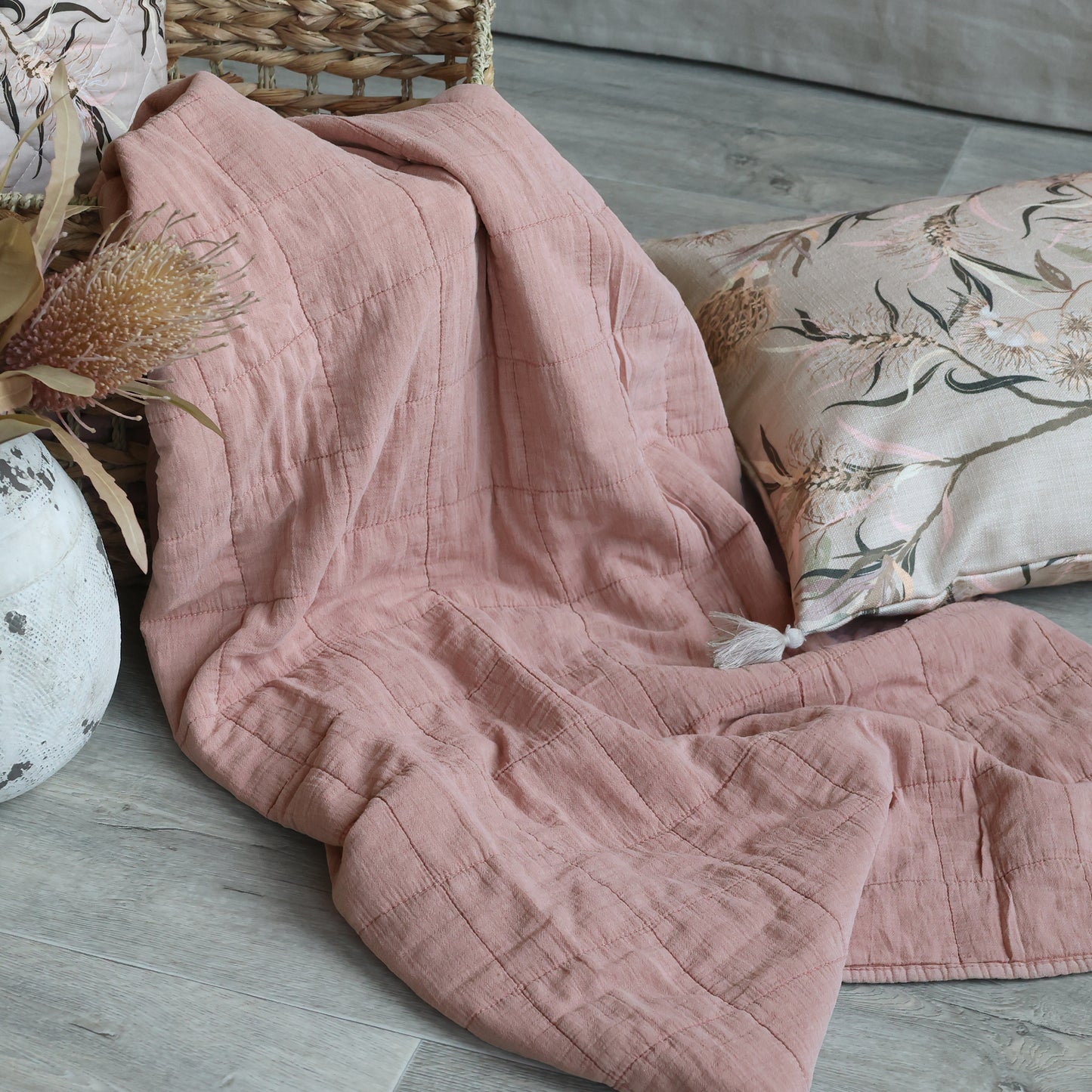 Quilted nap blanket Vintage pink Chic Antique