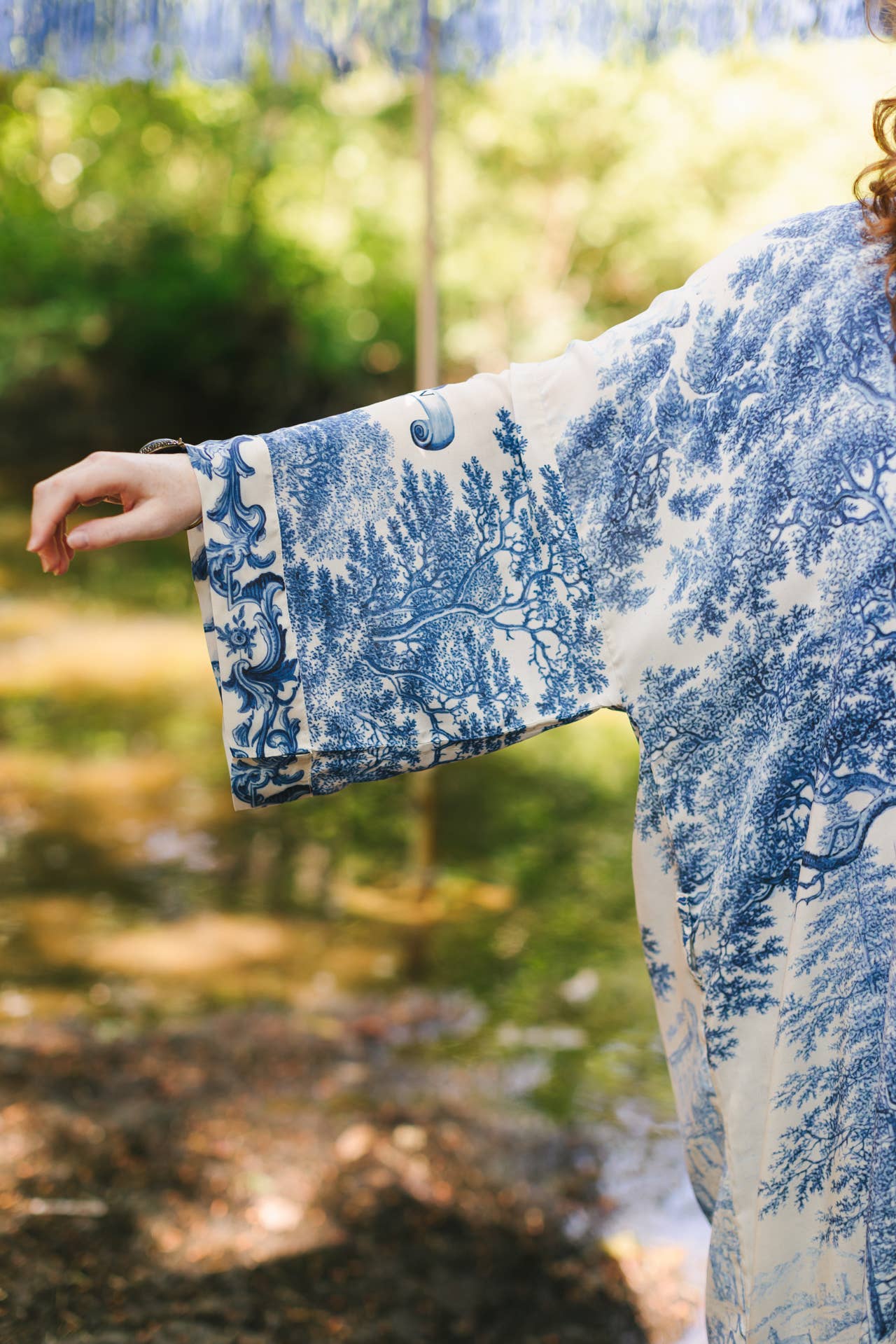 Let The Light In Kimono