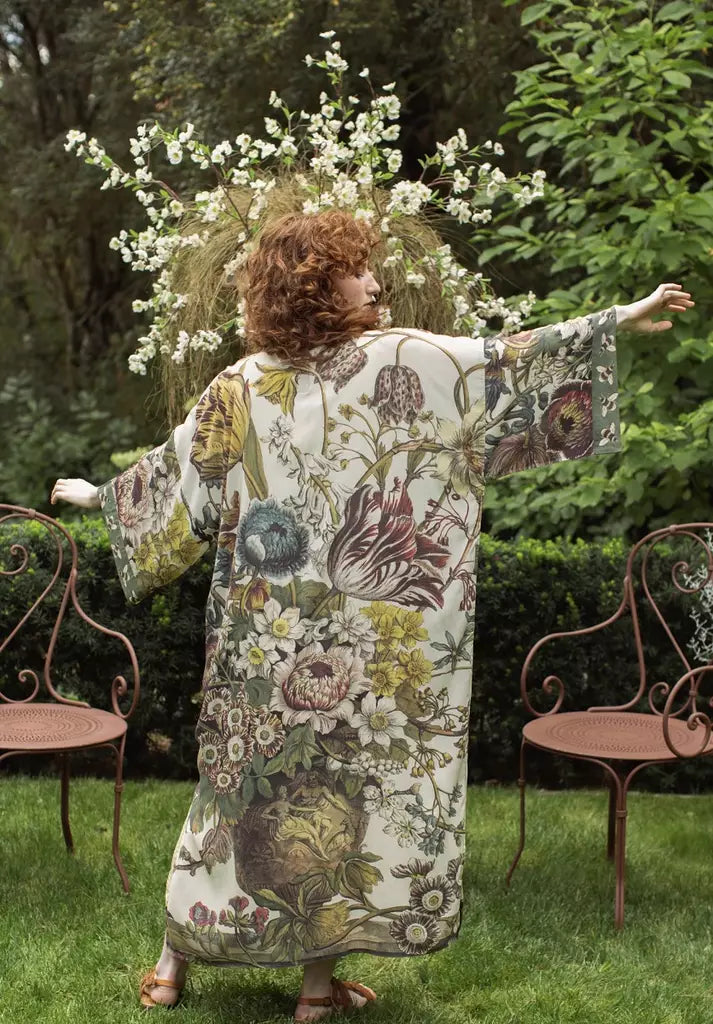 Kimono Love Grows Wild Flowe Bamboo