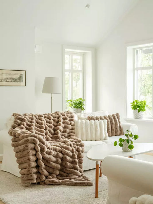 Torkkupeitto Liny Taupe 140x220 cm Skinnwille