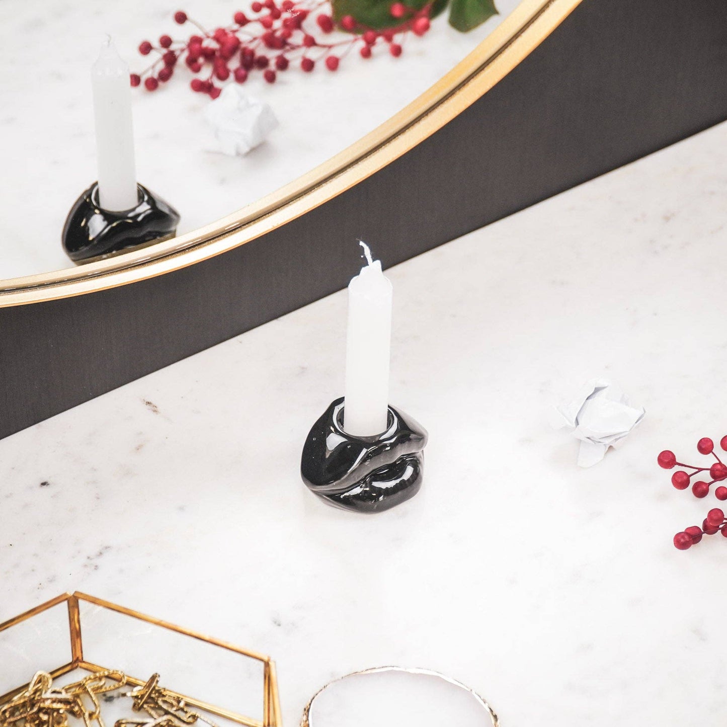 Candlestick Lips Don't Lie - Black -7x5.5x4cm