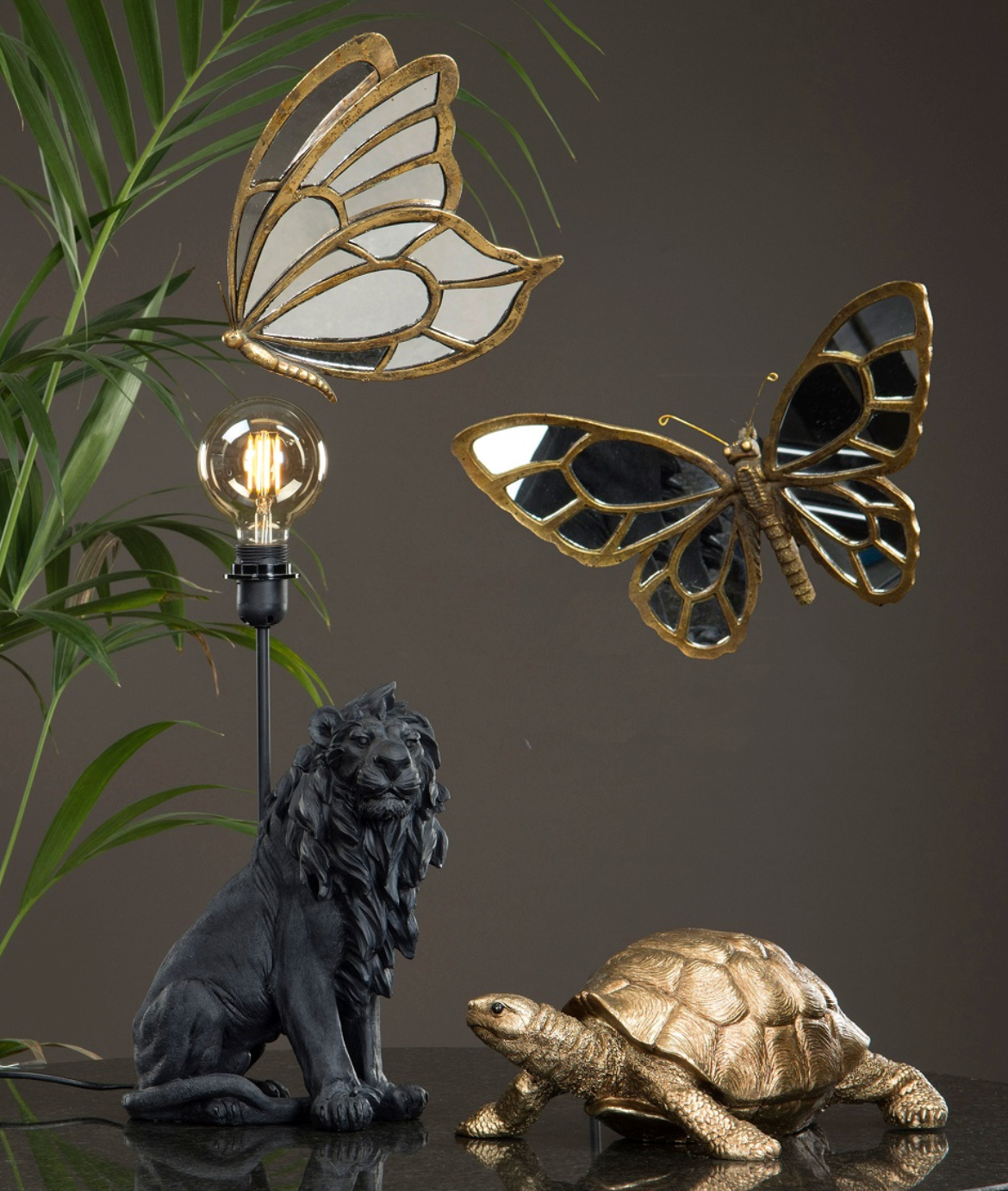 Table lamp Lion black