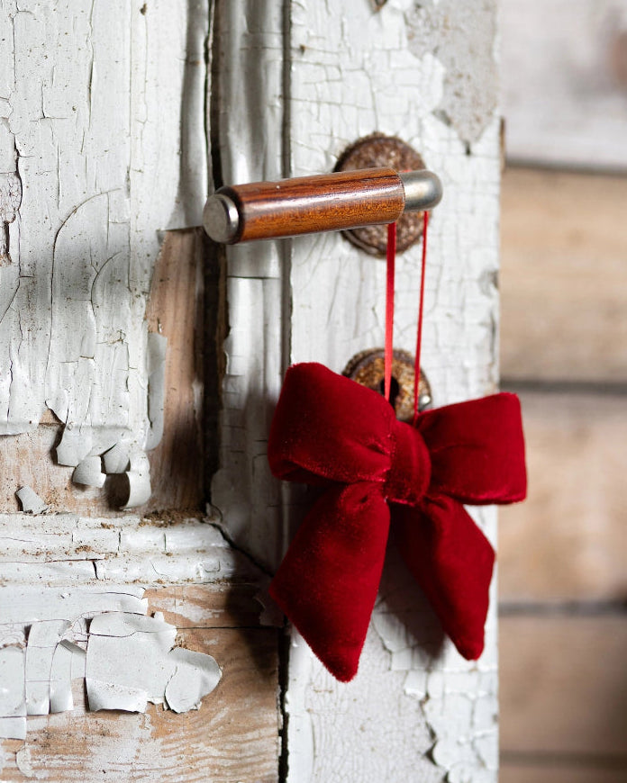 Samettirusetti mini punainen