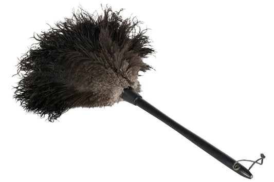 Pölyhuiska strutsinsulka 45cm musta