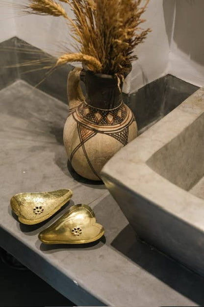 Soap dish "HEART" - gold