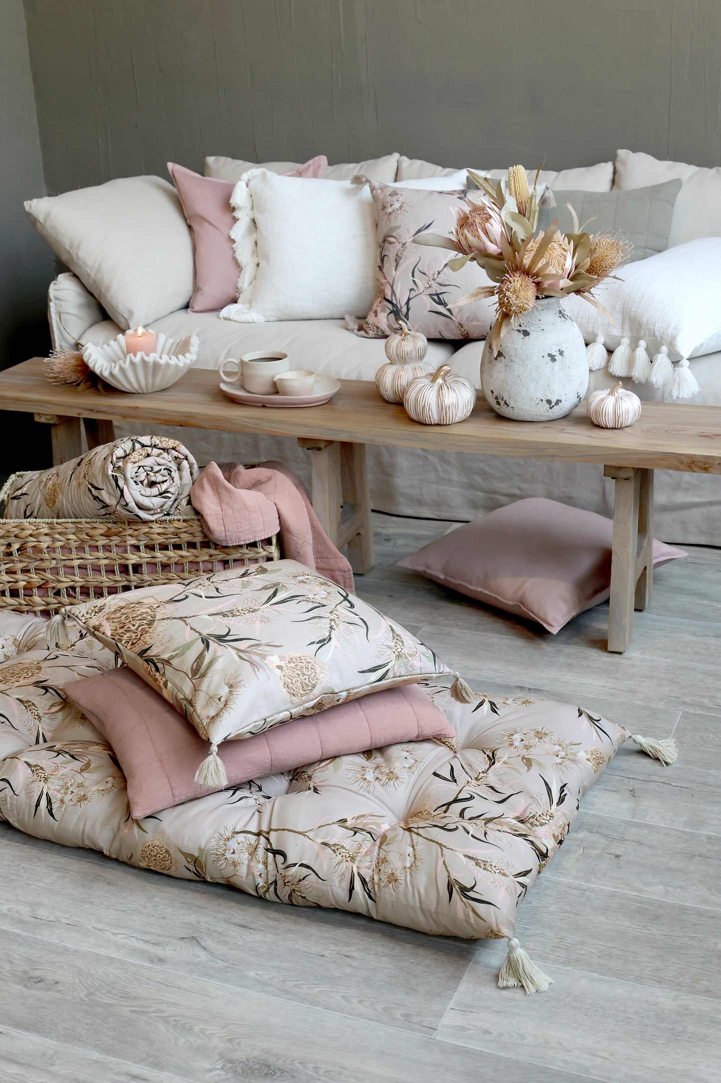 Aix cushion cover with tassels Chic antique