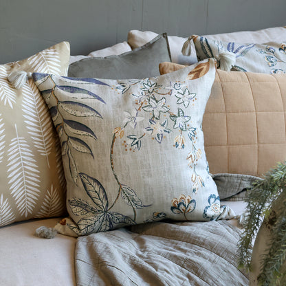Aix cushion cover with tassels Chic antique