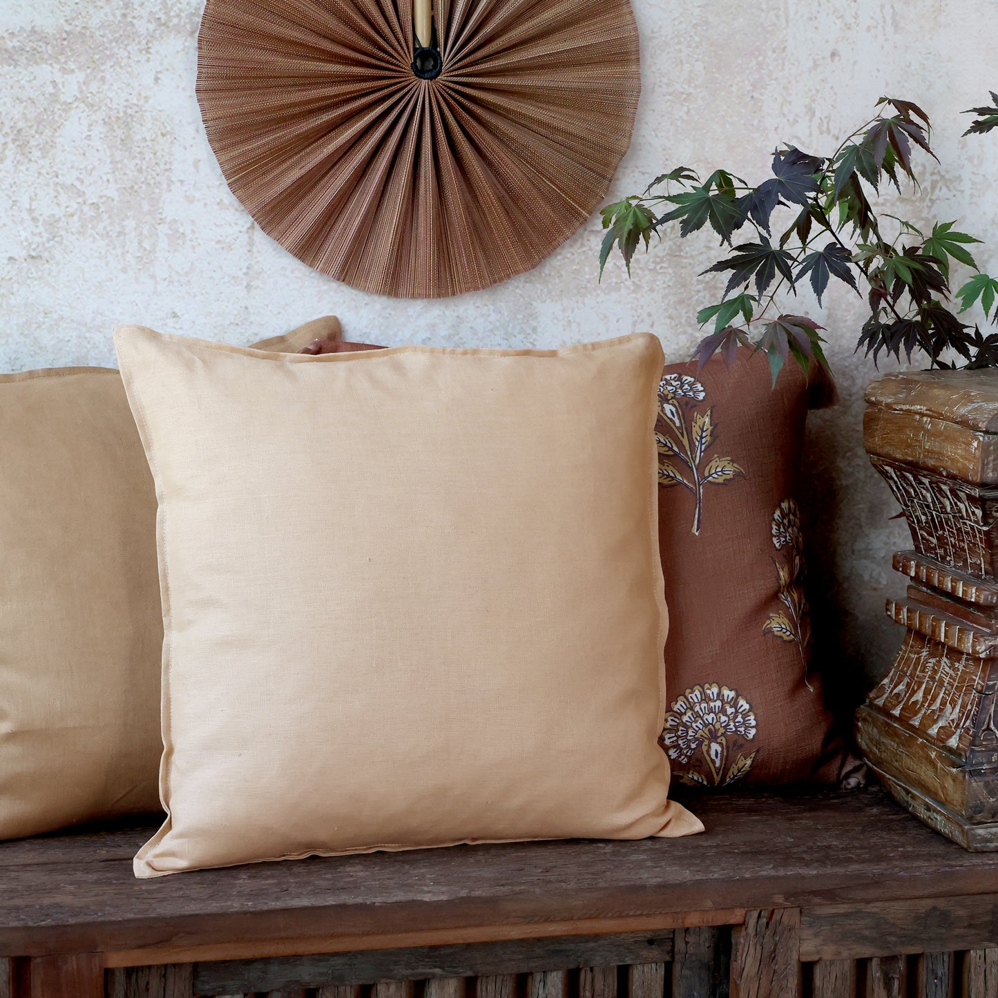 Aix cushion cover linen Honey Chic Antique
