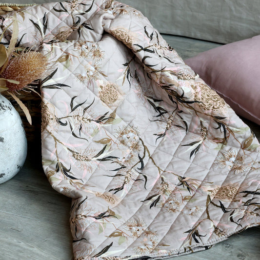 Nap blanket Aix quilted floral green Chic Antique