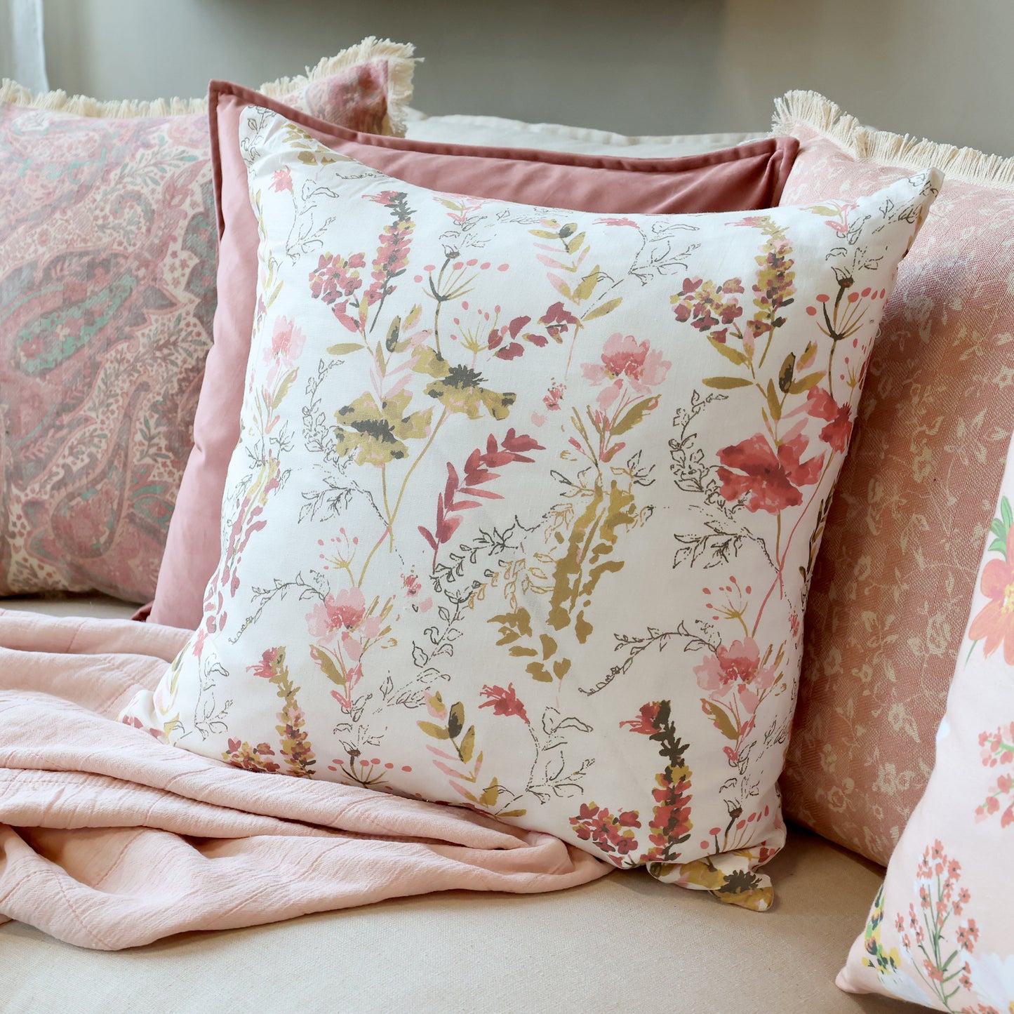 Aix cushion cover flowers Chic antique