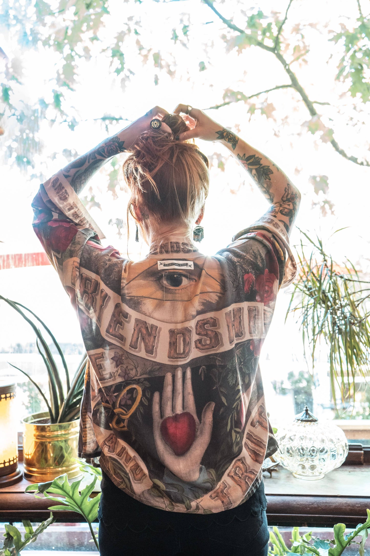 Friendship Love &amp; Truth Pixie Duster Cropped Kimono