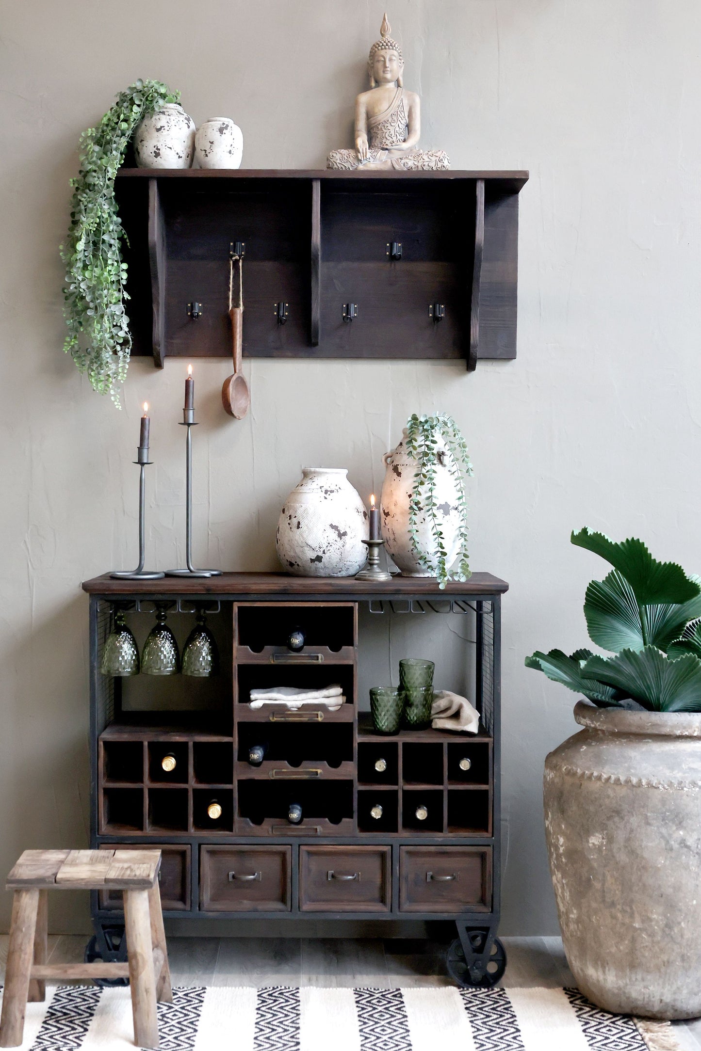 Hylly koukuilla Chic Antique