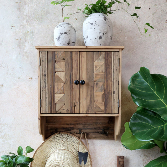 Seinäkaappi Chic Antique