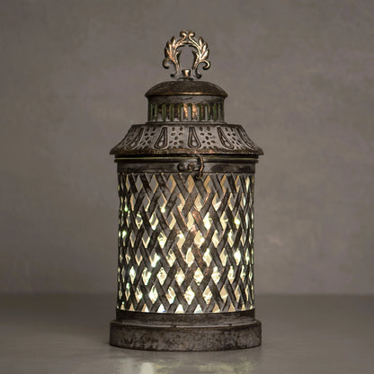 Led valoketju vesitiivis pattereilla