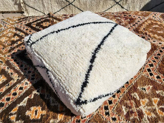 Beni Ourain- pouf