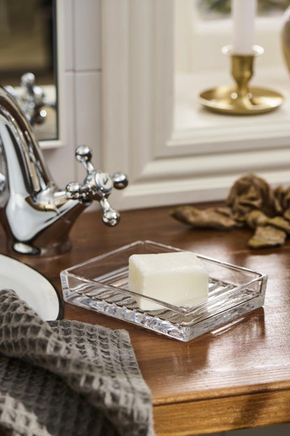 Saippuakuppi, kirkas neliönmuotoinen lasi