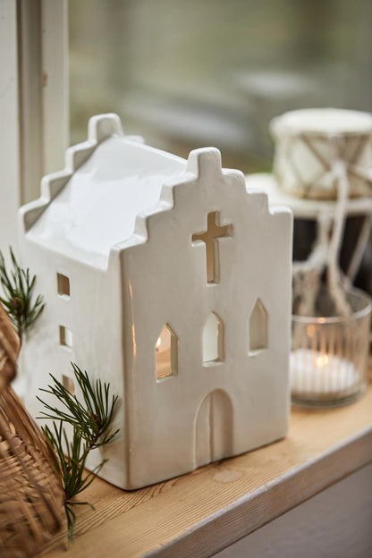 Talolyhty kirkko Stillenat