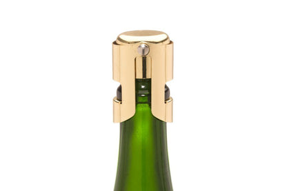 Samppanjapullon sulkija kulta