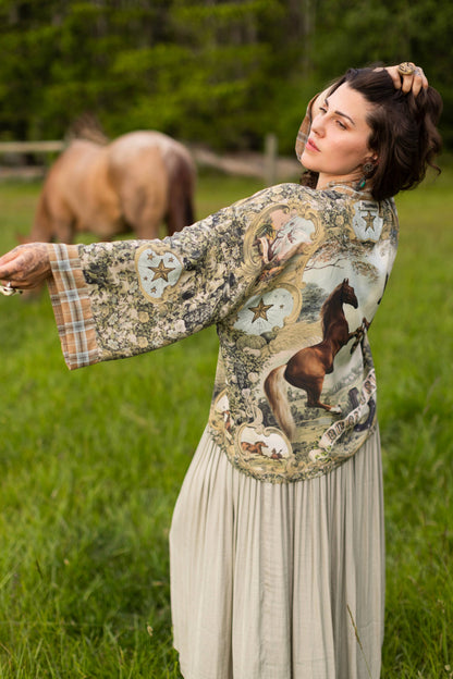Born To Run Cropped Kimono